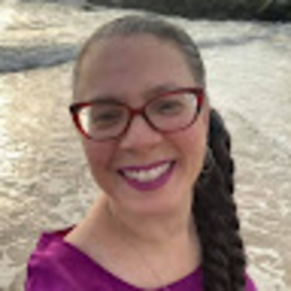 Meet your Posher, Elena - Picture 1 of 1